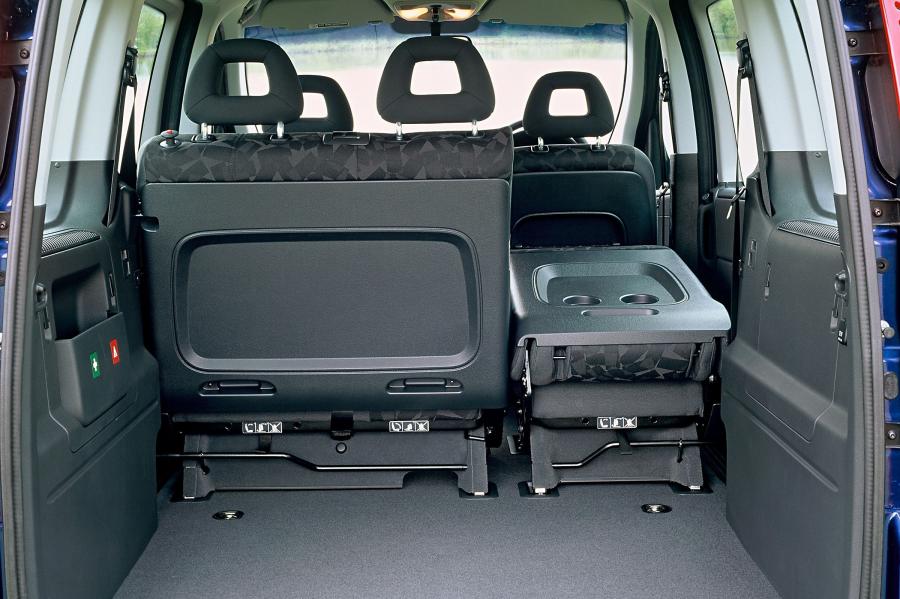  Mercedes-Benz Vaneo 2002 года  (UK) (фото 5 из 6)